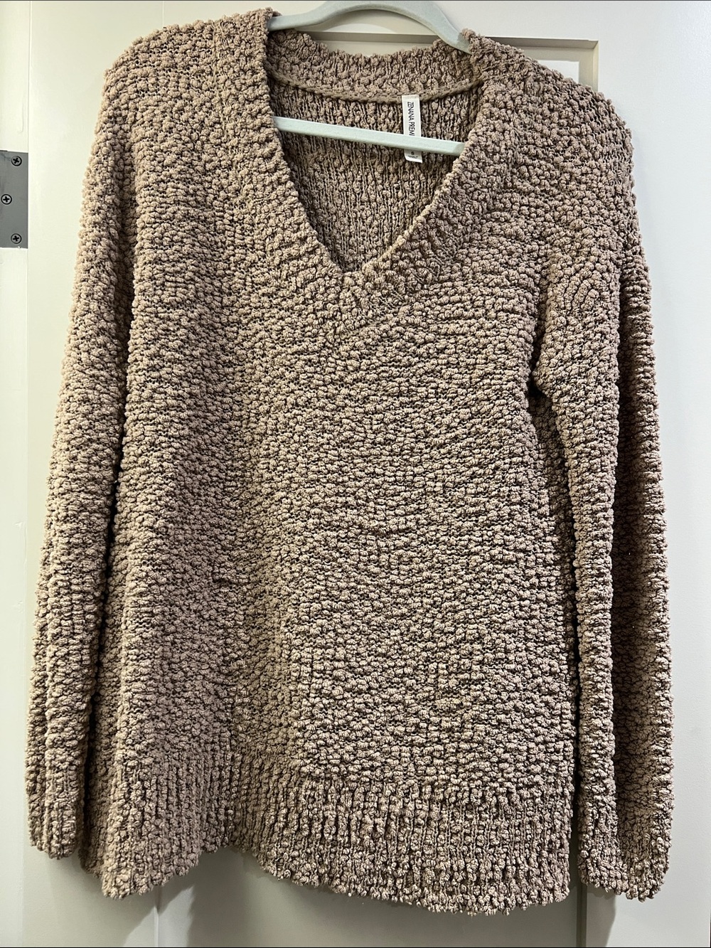 Cozy Oversized V-Neck Popcorn Knit Sweater - Taupe